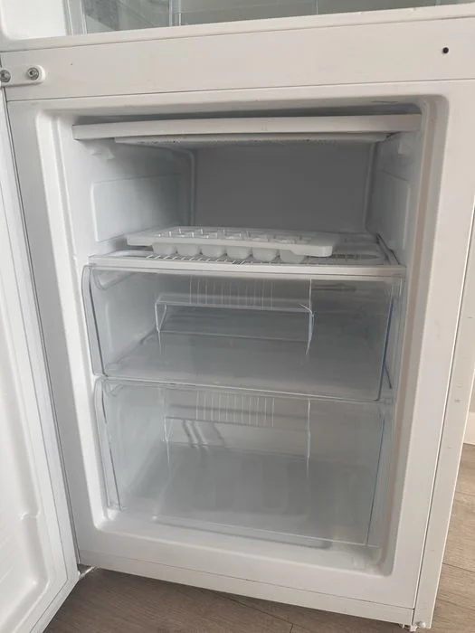 Lodowka Amica 170cm – zdjęcie 7