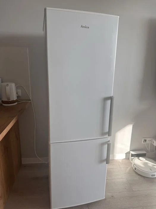 Lodowka Amica 170cm