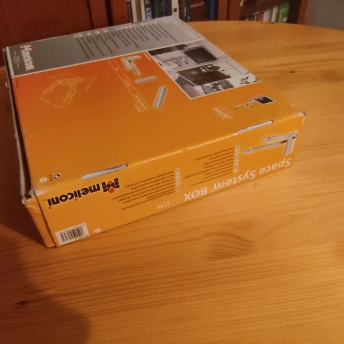 Uchwyt ścienny Meliconi Space System Box – nowy