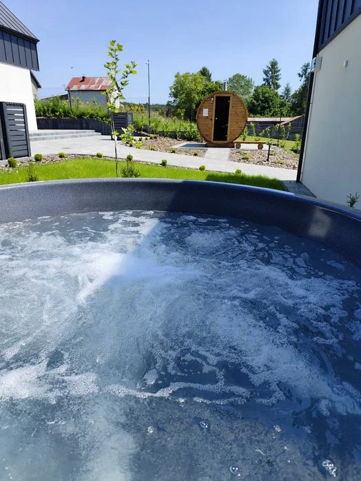 Komfortowe domki całoroczne Osada Chańcza. balia/jacuzzi, basen, sauna, klimatyzacja, parking – zdjęcie 5