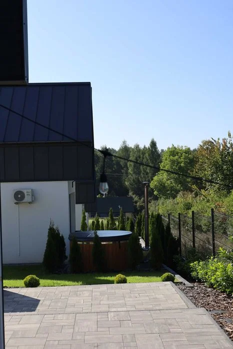Komfortowe domki całoroczne Osada Chańcza. balia/jacuzzi, basen, sauna, klimatyzacja, parking – zdjęcie 6