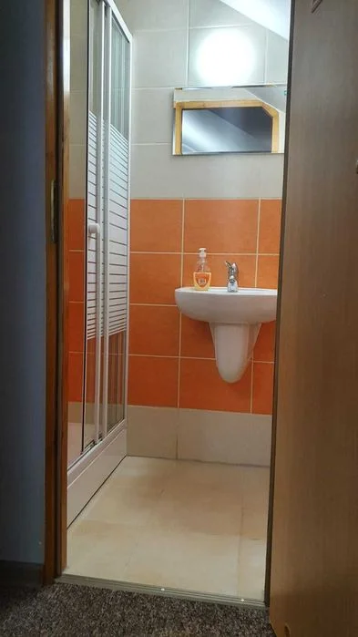 Pokoje hotelowe Mieszkania Dom wynajem Noclegi Pracownicze – zdjęcie 8
