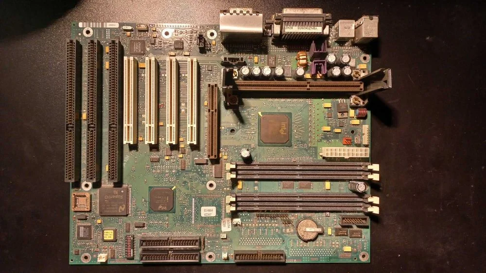 Płyta główna Siemens Nixdorf S26361-D981-B22 GS6 Slot 1