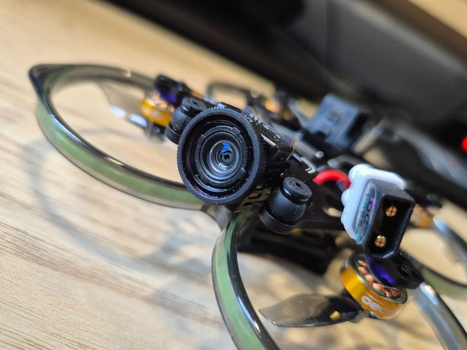 Dron Flywoo Flylens 85 2" 2S cinewhoop FPV+DJI O4 (BNF)+pakiety LiPo 2S 2x 750 mAh i 2x 1000 mAh+ładowarka SkyRC + mata do lądowania + dużo dodatków – zdjęcie 2