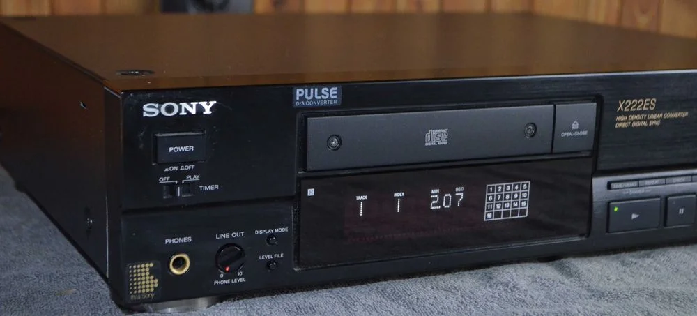 wzorowy stan Sony CDP-X222ES odtwarzacz CD + Pilot – zdjęcie 2