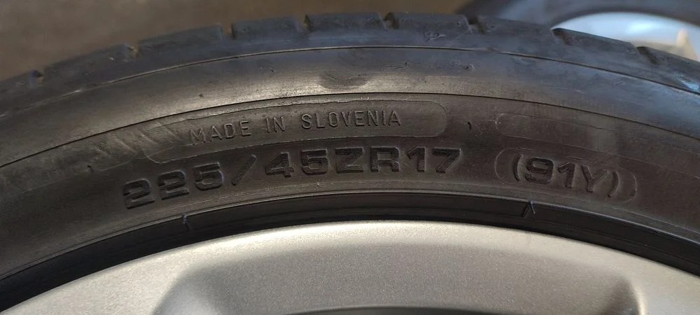 17" 7J 5x112 VW Felgi aluminiowe z oponami letnimi 225/45R17 – zdjęcie 7
