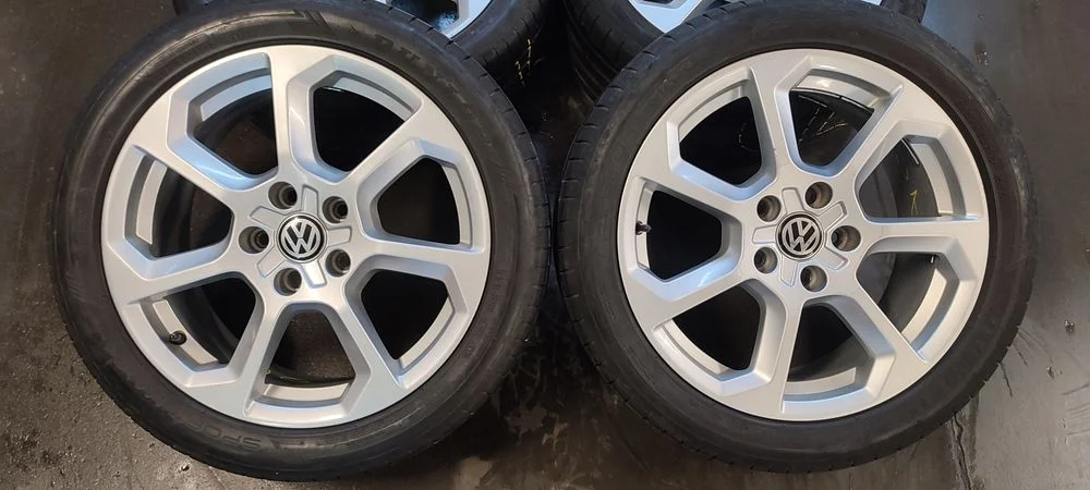 17" 7J 5x112 VW Felgi aluminiowe z oponami letnimi 225/45R17