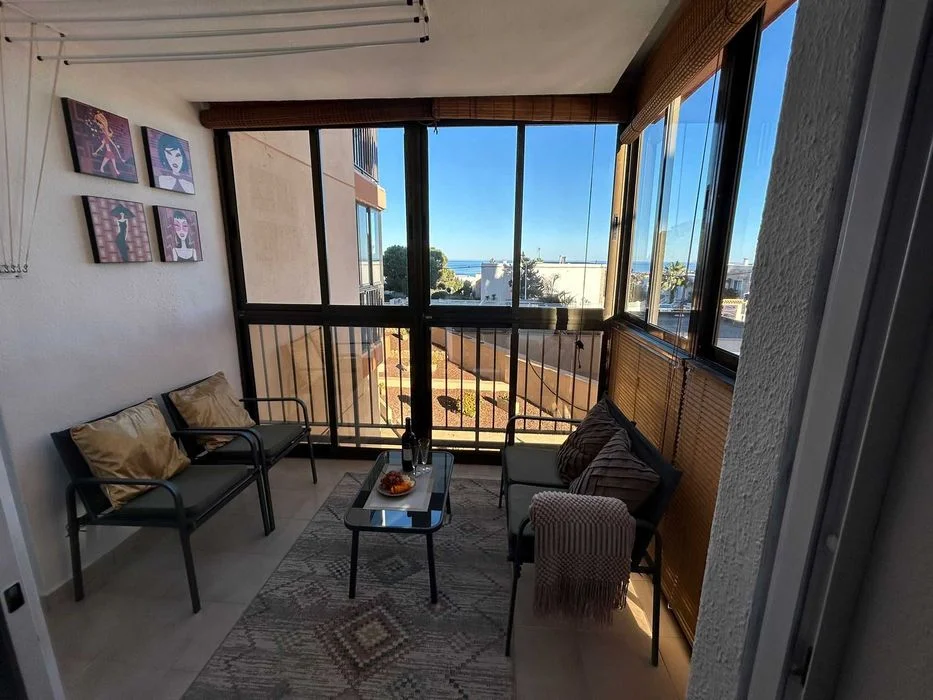 Apartament w Hiszpanii z widokiem na morze 250m. od plaży – zdjęcie 5