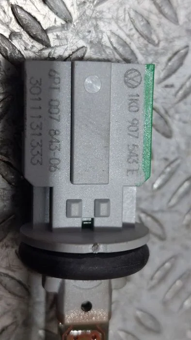 Czujnik Temperatury Vw Passat B7 R2013 Nr 1K0907543E – zdjęcie 2