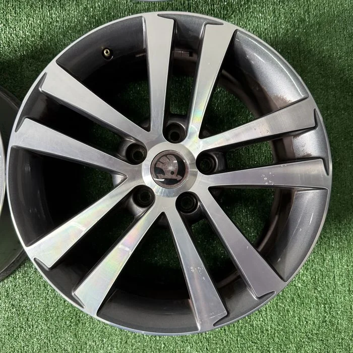 Felgi 17" 5x112 Oryginalne Skoda Octavia Superb Karoq Vw Golf Passat Tiguan Touran Seat – zdjęcie 3