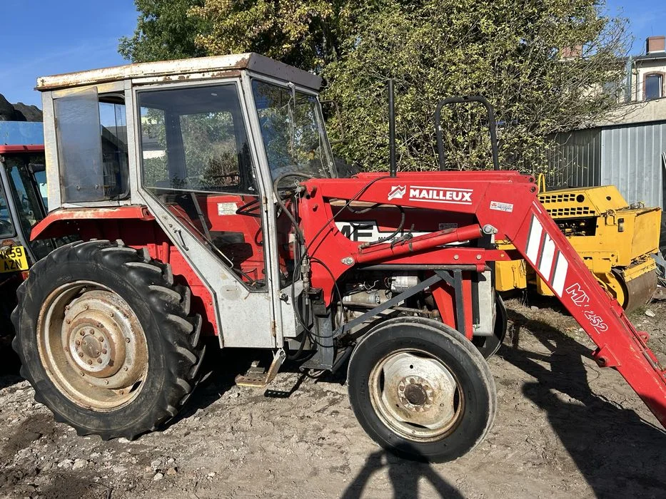 Traktor MF255 Massey Ferguson z Turem MaileuxMX Sprowadzony chodzi jak Szwajcarski Zegarek Nowy Akumultor oświetlenieLED Ekonomiczny Zaczepy Perkins