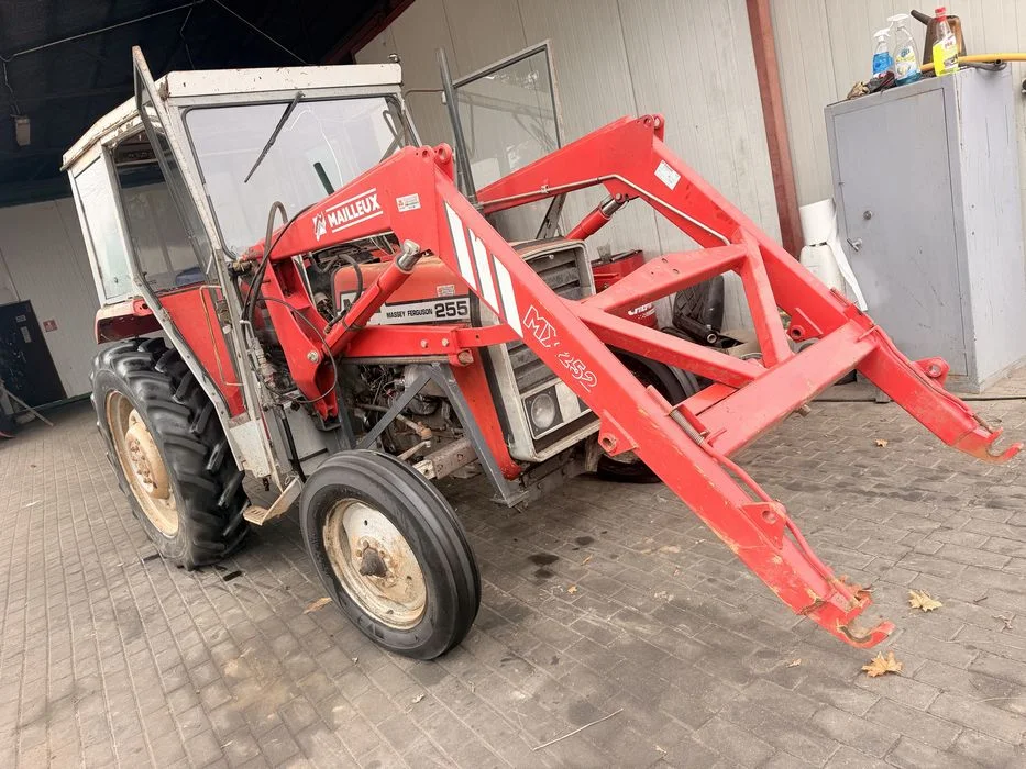 Traktor MF255 Massey Ferguson z Turem MaileuxMX Sprowadzony chodzi jak Szwajcarski Zegarek Nowy Akumultor oświetlenieLED Ekonomiczny Zaczepy Perkins – zdjęcie 3