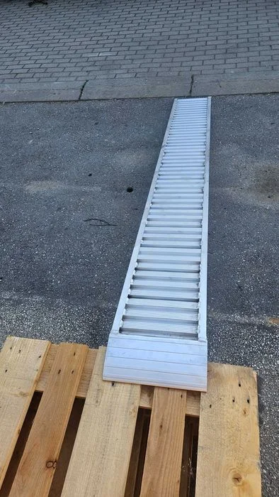 Najazdy Samochodowe Aluminiowe do Lawety, Transportu Samochodów, Koparek, Włoskie Aluminium i Certyfikat CE, Wysyłka Cała Polska, FV i GWARANCJA – zdjęcie 2