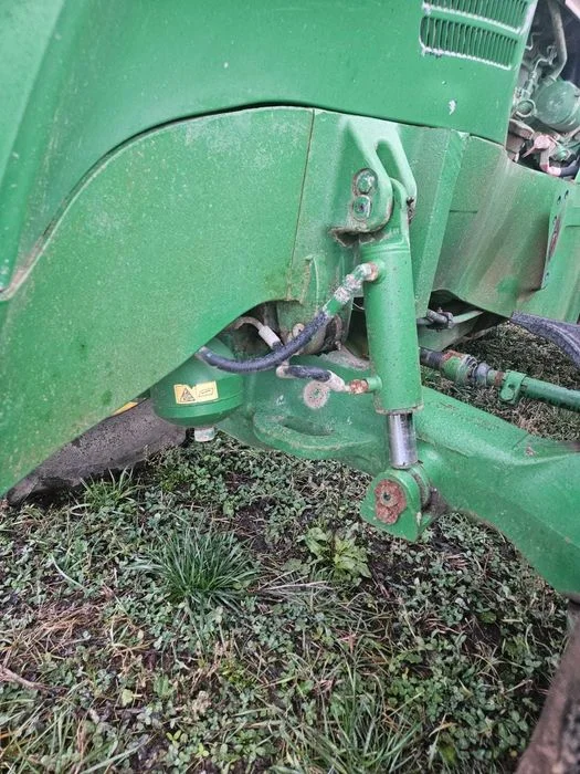 ciągnik John Deere 7720 manualna - najlepsza, bezawaryjna w tych seriach skrzynia w użytkowaniu. 0k. 8100godz. zdjęcia z pracy , bez przygotowania – zdjęcie 6