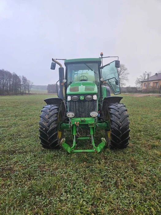 ciągnik John Deere 7720 manualna - najlepsza, bezawaryjna w tych seriach skrzynia w użytkowaniu. 0k. 8100godz. zdjęcia z pracy , bez przygotowania – zdjęcie 8