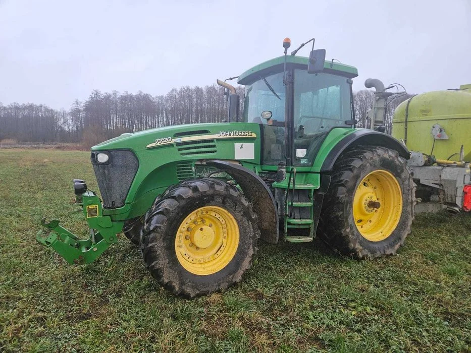ciągnik John Deere 7720 manualna - najlepsza, bezawaryjna w tych seriach skrzynia w użytkowaniu. 0k. 8100godz. zdjęcia z pracy , bez przygotowania – zdjęcie 5
