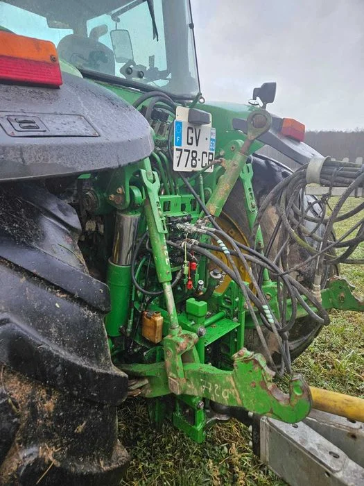 ciągnik John Deere 7720 manualna - najlepsza, bezawaryjna w tych seriach skrzynia w użytkowaniu. 0k. 8100godz. zdjęcia z pracy , bez przygotowania – zdjęcie 2