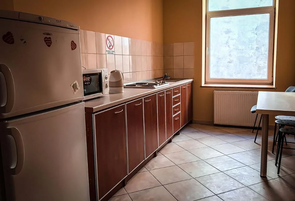 Noclegi, kwatery pracownicze 50m od manufaktury Tylko łózka parterowe – zdjęcie 2