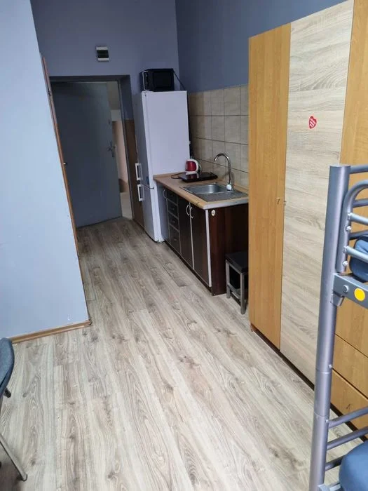 Noclegi, kwatery pracownicze 50m od manufaktury Tylko łózka parterowe – zdjęcie 7