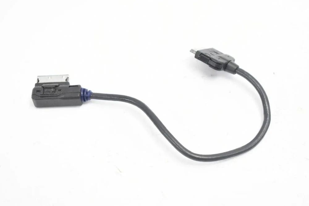 000051446C Kabel Multimedia Iphone Golf Vi Jetta Eos Tiguan Touareg