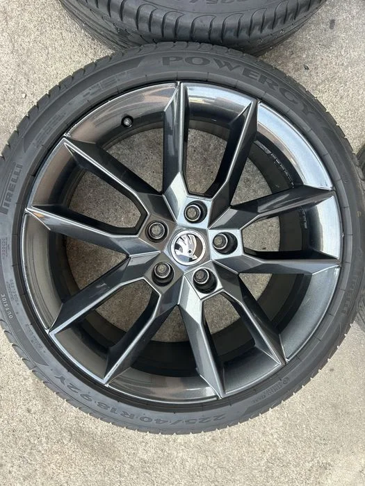 4 x felga alu z oponami Octavia 3 VRS 18 – zdjęcie 5