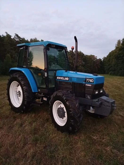 New Holland 7740 Nowe opony, zarejestrowany