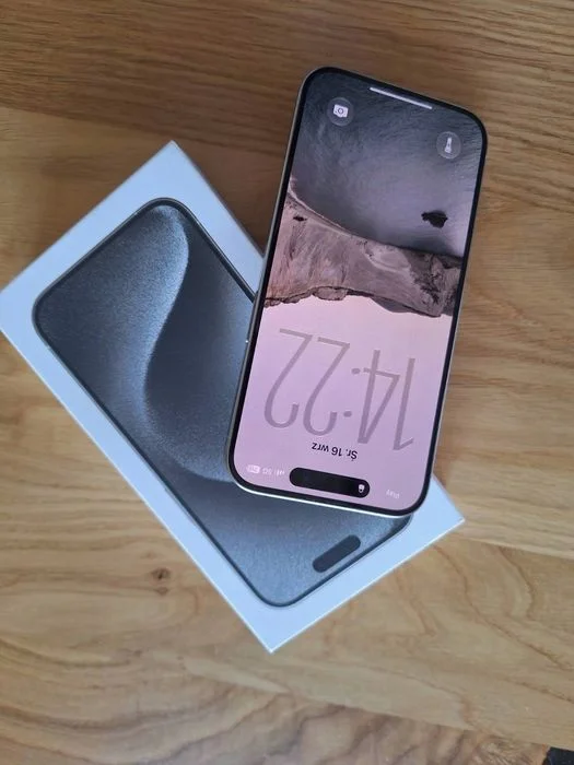 Iphone 15 Pro biały stan idealny – zdjęcie 2