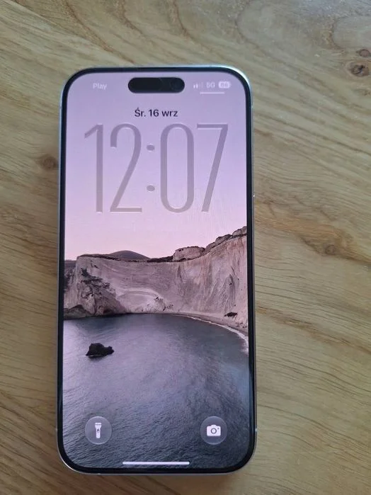 Iphone 15 Pro biały stan idealny – zdjęcie 4