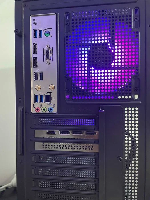 NOWY Komputer Gamingowy R5 5600x / RTX 5060 8GB / DDR4 16GB / 1TB SSD NVMe / WIN 11 PRO - Do Gier – zdjęcie 6