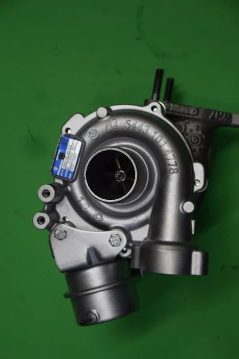 Turbosprężarka X-trail Megane Scenic Qashqai Trafic Espace 1,6 Turbina