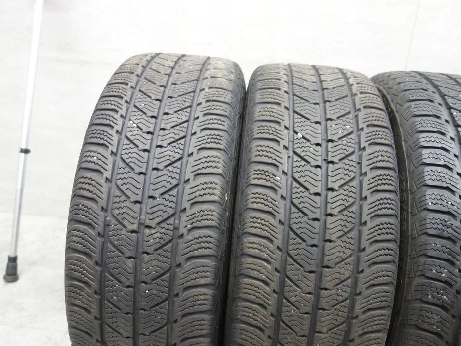 225/55R17 Koła zimowe Toyota Proace Jumpy Crosscamp Expert Uniroyal 4x7mm – zdjęcie 6