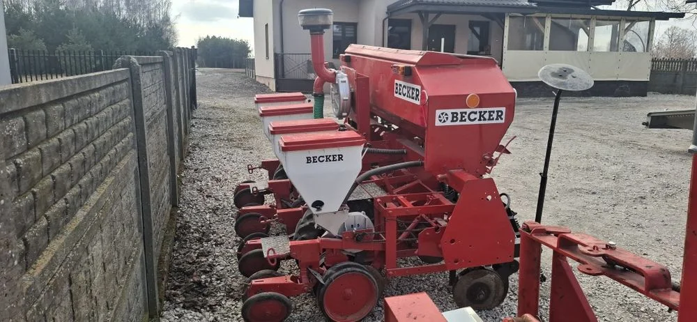 Siewnik talerzowy Becker