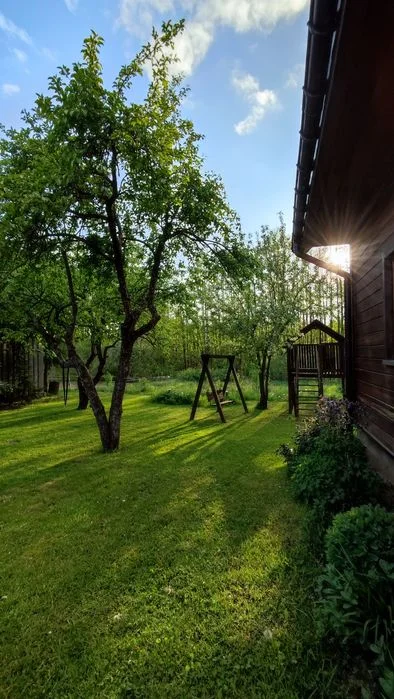 Drewniany domek całoroczny nad rzeką Marychą – zdjęcie 10