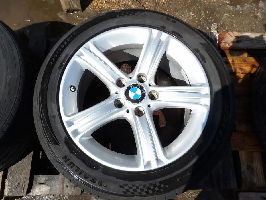 BMW - F30,F31,F32,E90 - KOMPLET ALUMINIOWYCH FELG - 7,5jX17H2 IS37 - 6796242 – zdjęcie 2