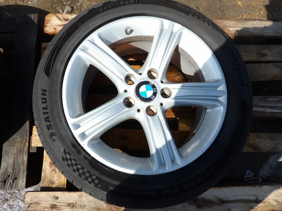 BMW - F30,F31,F32,E90 - KOMPLET ALUMINIOWYCH FELG - 7,5jX17H2 IS37 - 6796242