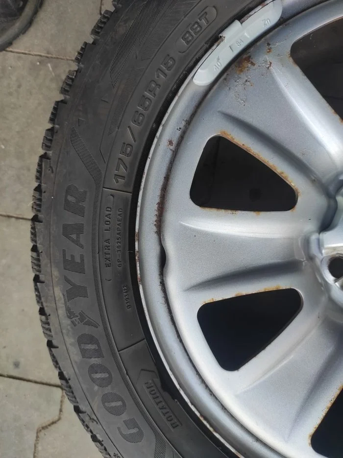 Koła zimowe 4x100 15" 175/65 r 15 Toyota Yaris III 2024: – zdjęcie 7
