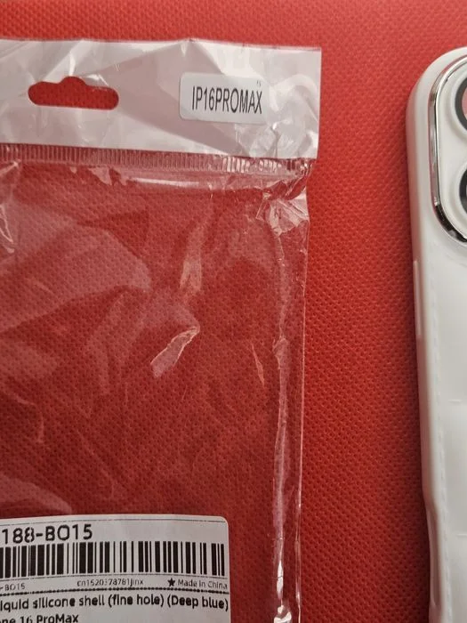 Etui iPhone 16 Pro Max silikonowe białe góry Never Stop Climbing nowe – zdjęcie 3