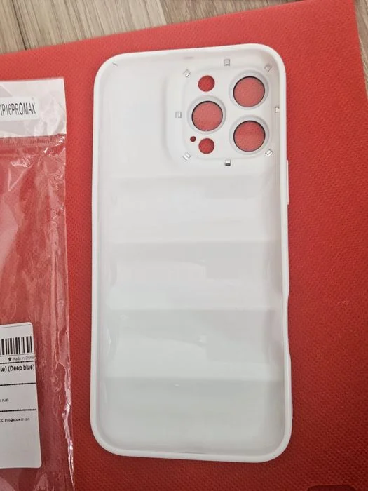 Etui iPhone 16 Pro Max silikonowe białe góry Never Stop Climbing nowe – zdjęcie 4