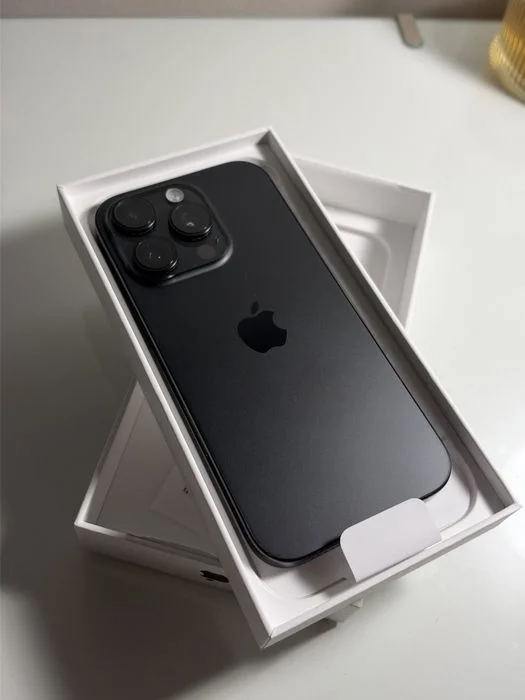 Iphone 16 Pro Czarny Tytan