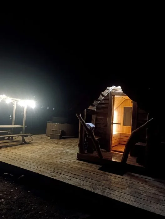 Uroczy domek. Balia z jacuzzi, sauna ! – zdjęcie 9