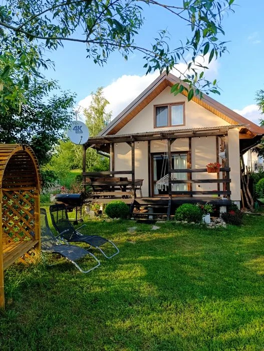 Uroczy domek. Balia z jacuzzi, sauna ! – zdjęcie 6