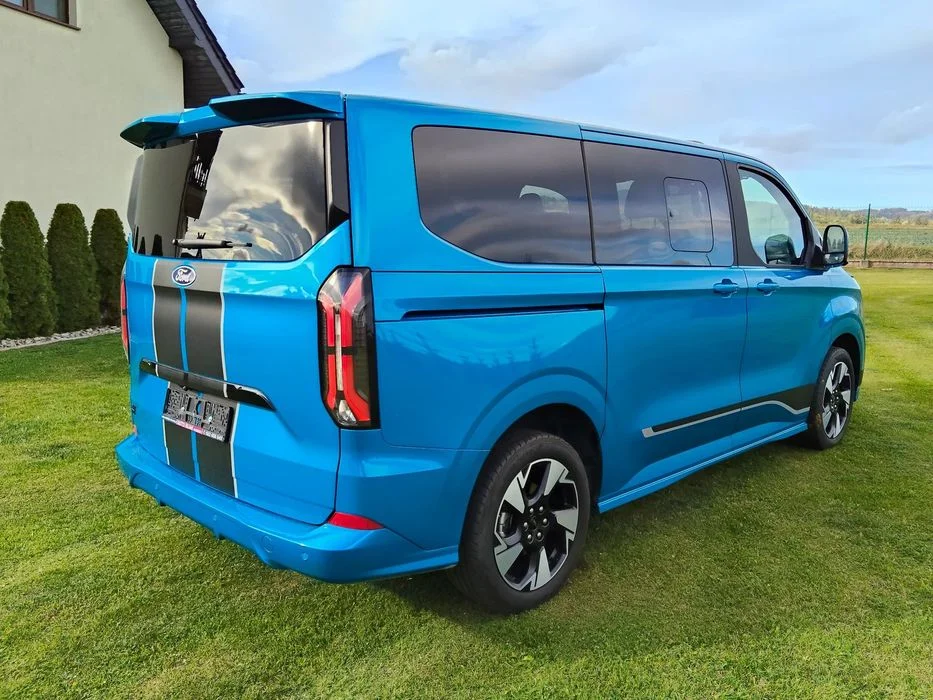 Ford E-Tourneo Custom Sport – zdjęcie 7