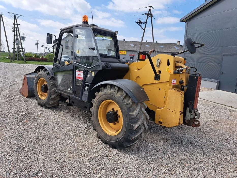 Ładowarka teleskopowa Cat TH407 – zdjęcie 3