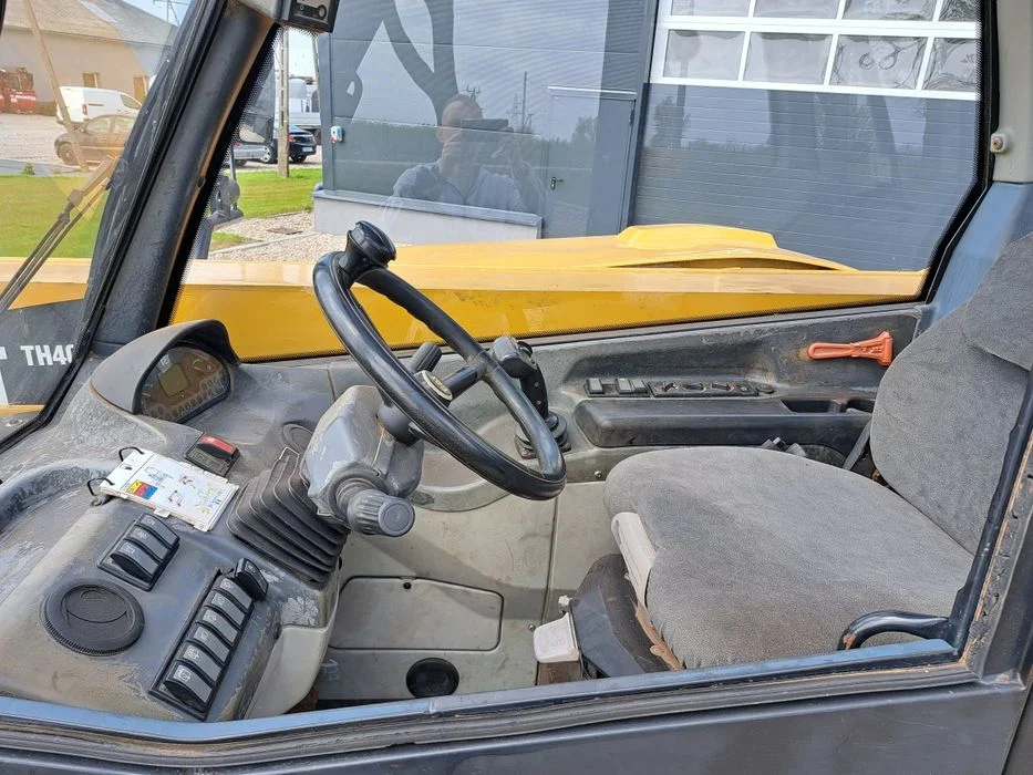 Ładowarka teleskopowa Cat TH407 – zdjęcie 6