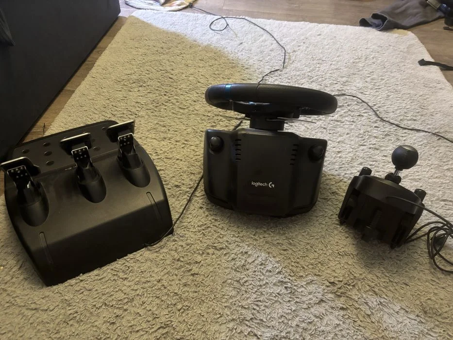 Zestaw logitech g29 cały komplet – zdjęcie 4