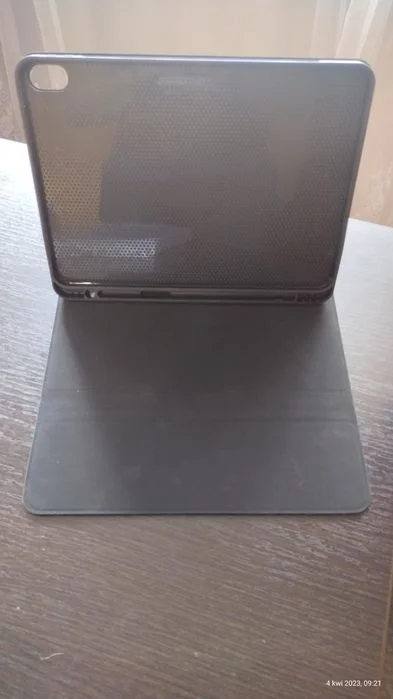 Etui na tablet magnetyczne – zdjęcie 3