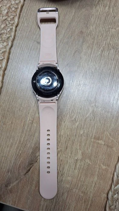 Samsung Galaxy Watch 5 40mm Różowe Złoto – USZKODZONY / Zerwana taśma / Na części