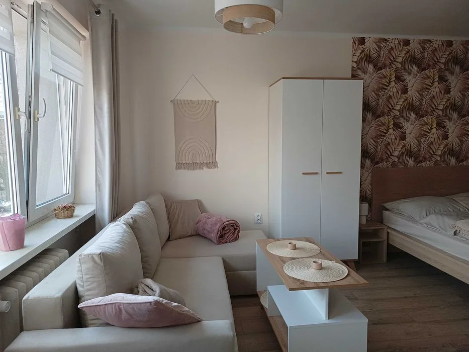 Centrum ul. Bema - umeblowane i wyposażone mieszkanie dla 1-4 osób – zdjęcie 12