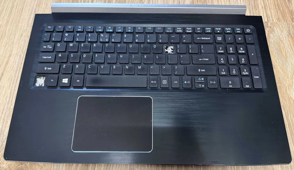 Acer Aspire 5 A515-51G – Kadłubek + Płyta główna,bateria i5-7200U MX150 USZKODZONY