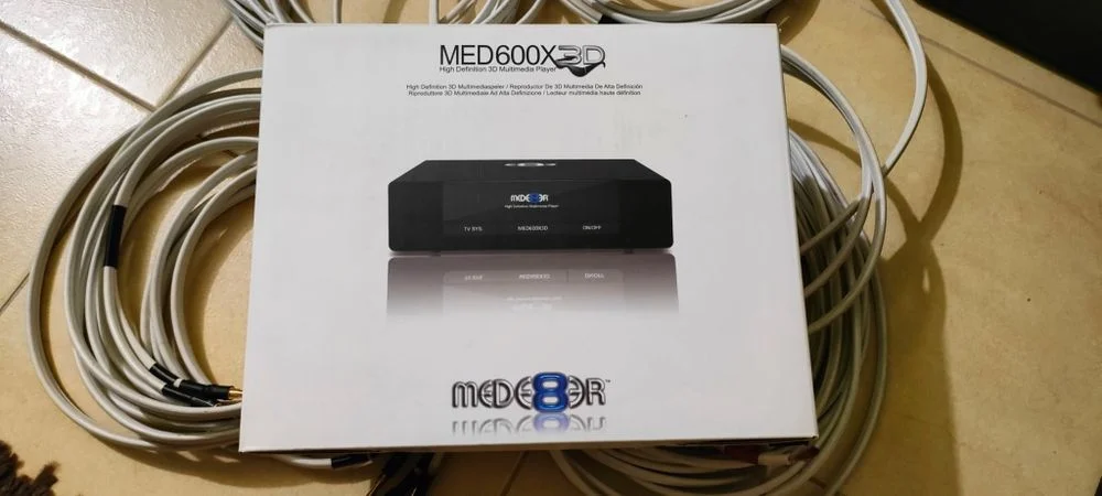 Odtwarzacz multimedialny Mede8er med600x3d